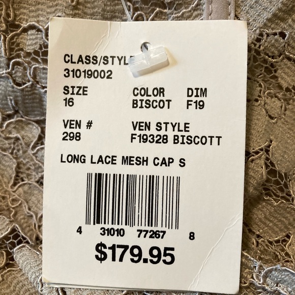 NWT size 16 Lace dress with long mesh skirt Bridesmaid Mother of the Bride Groom - Picture 13 of 13